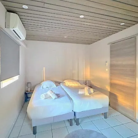 6 People L'ecurie * Osenbach